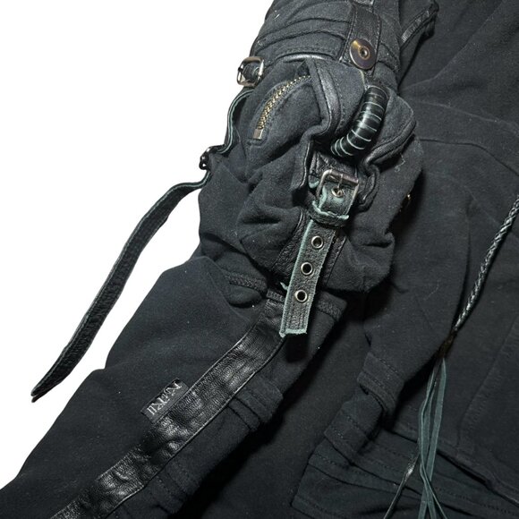 KMRii - Picture 3 of 6